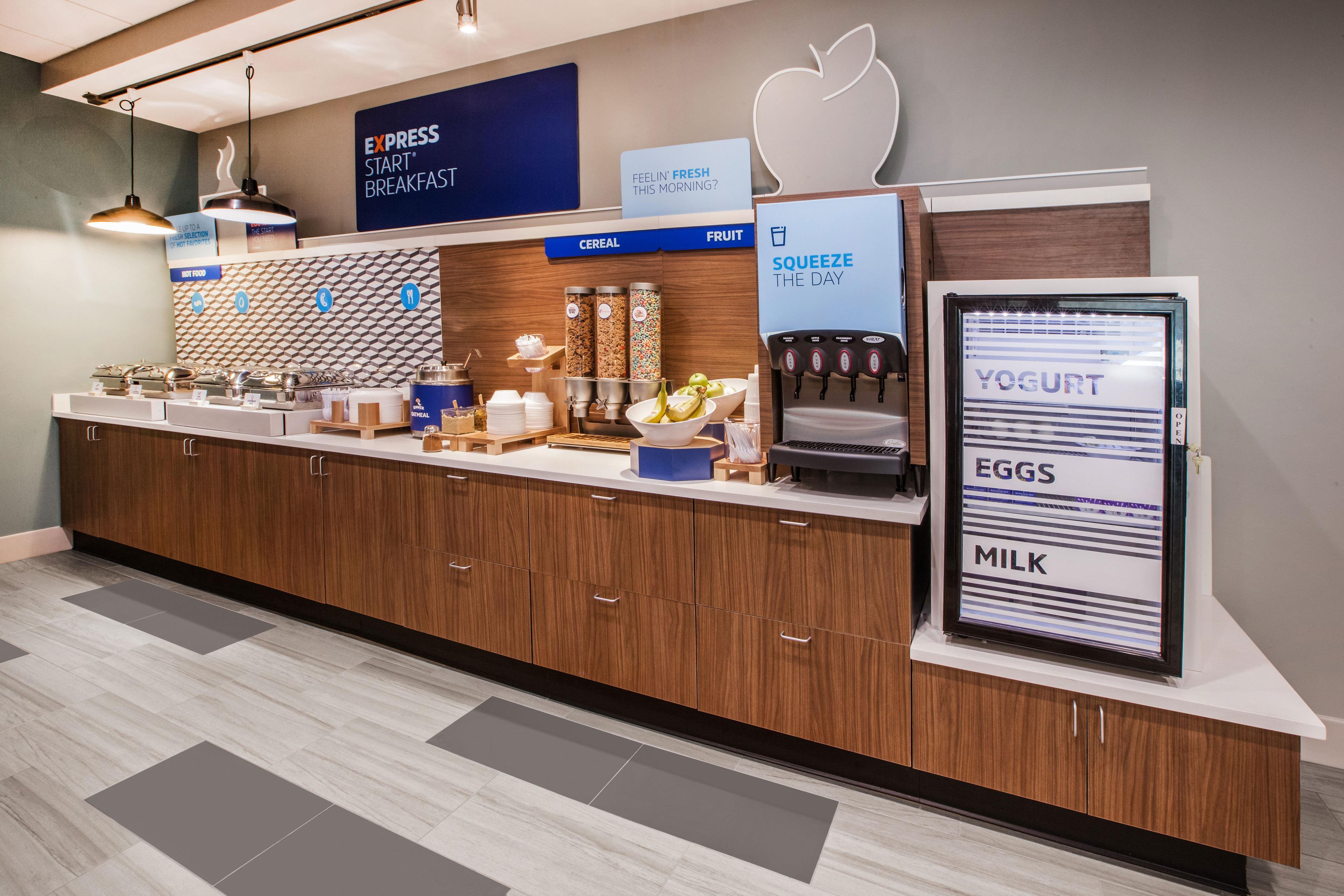 Holiday Inn Express Surprise By Ihg Exterior photo