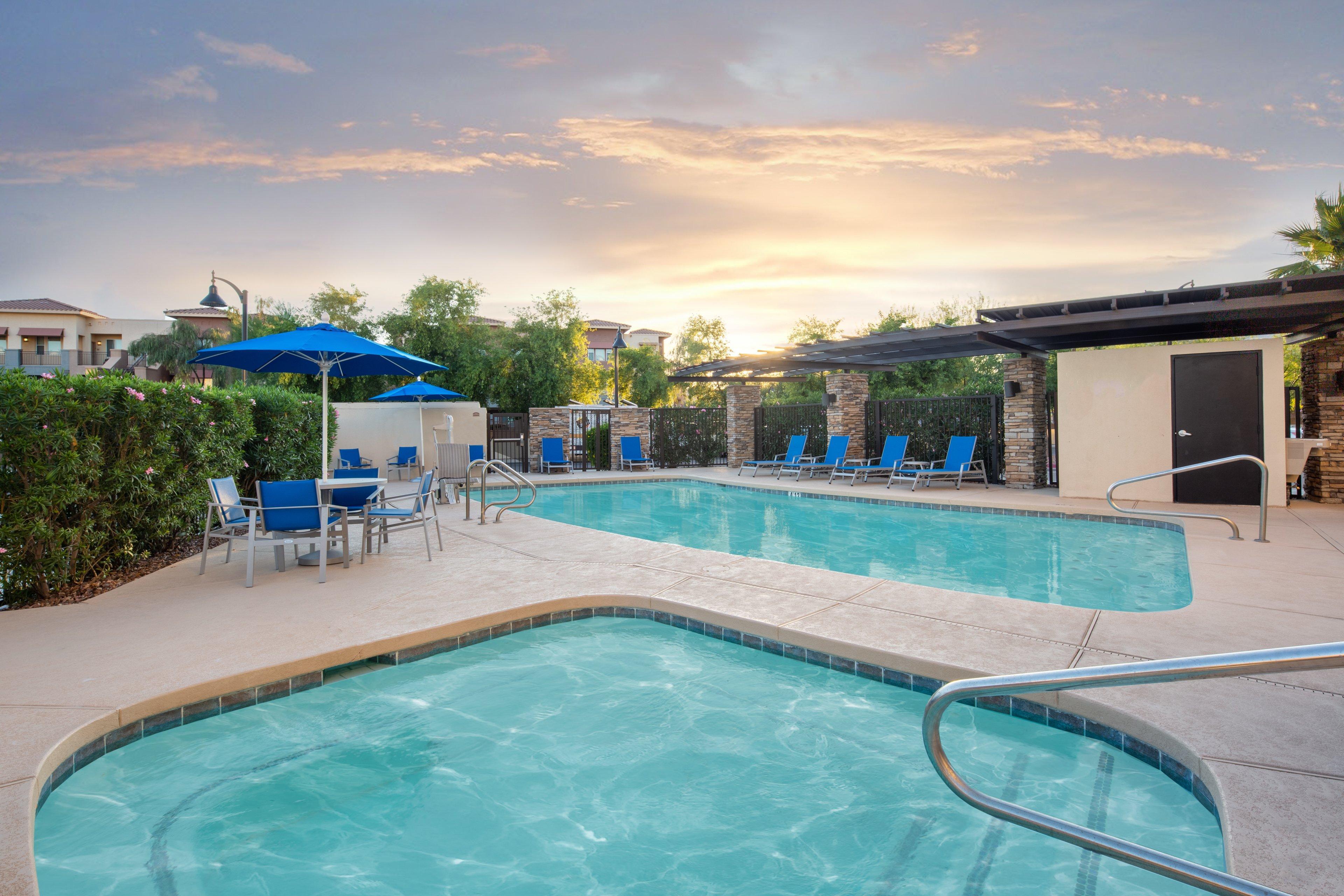 Holiday Inn Express Surprise By Ihg Exterior photo