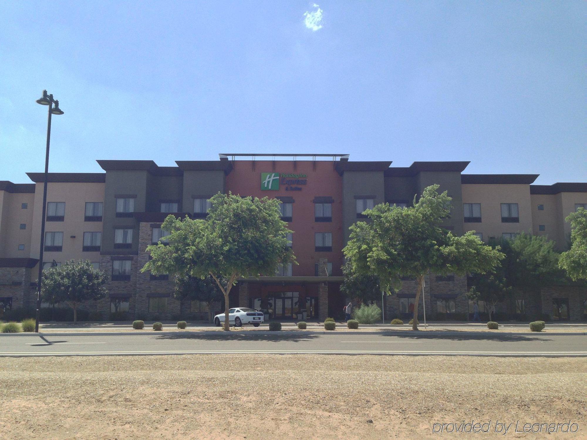 Holiday Inn Express Surprise By Ihg Exterior photo